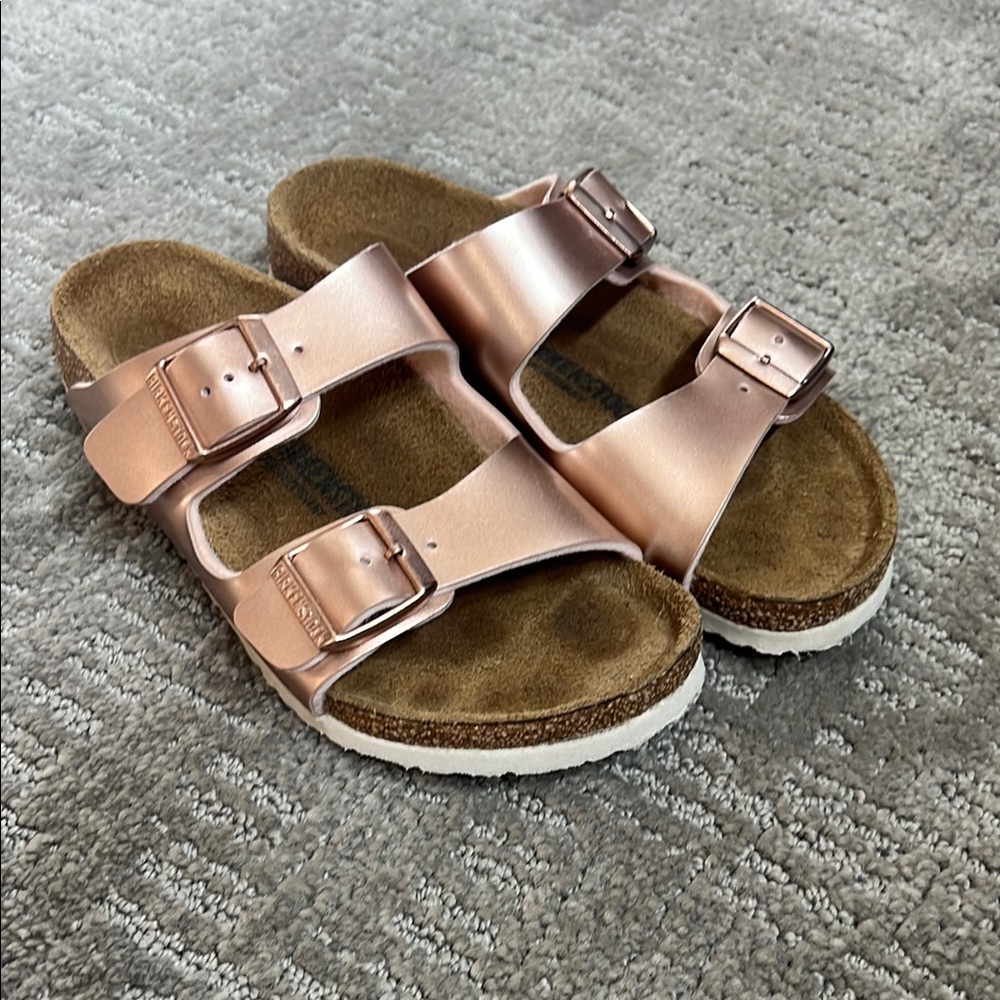 Birkenstock Rose Gold Sandals kids 31 (13.5 US)